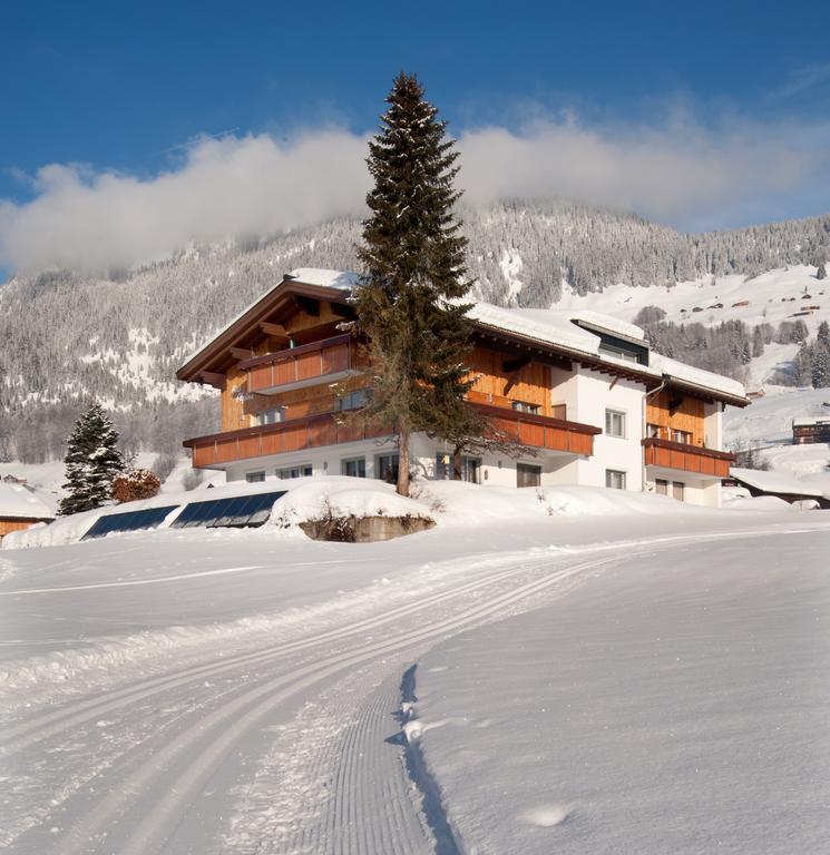 Haus Alpina Hotel Au (Vorarlberg) Bagian luar foto